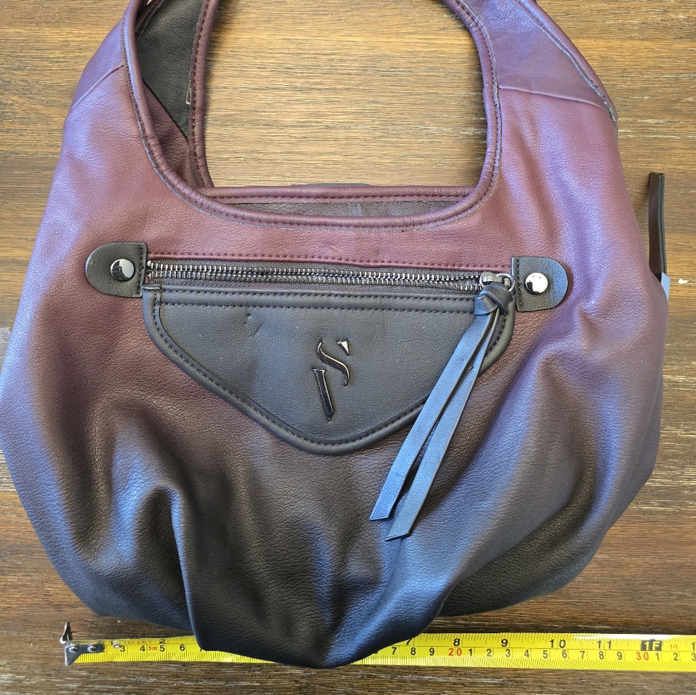 Simply Vera Vera Wang Burgundy and Black Shoulder Bag